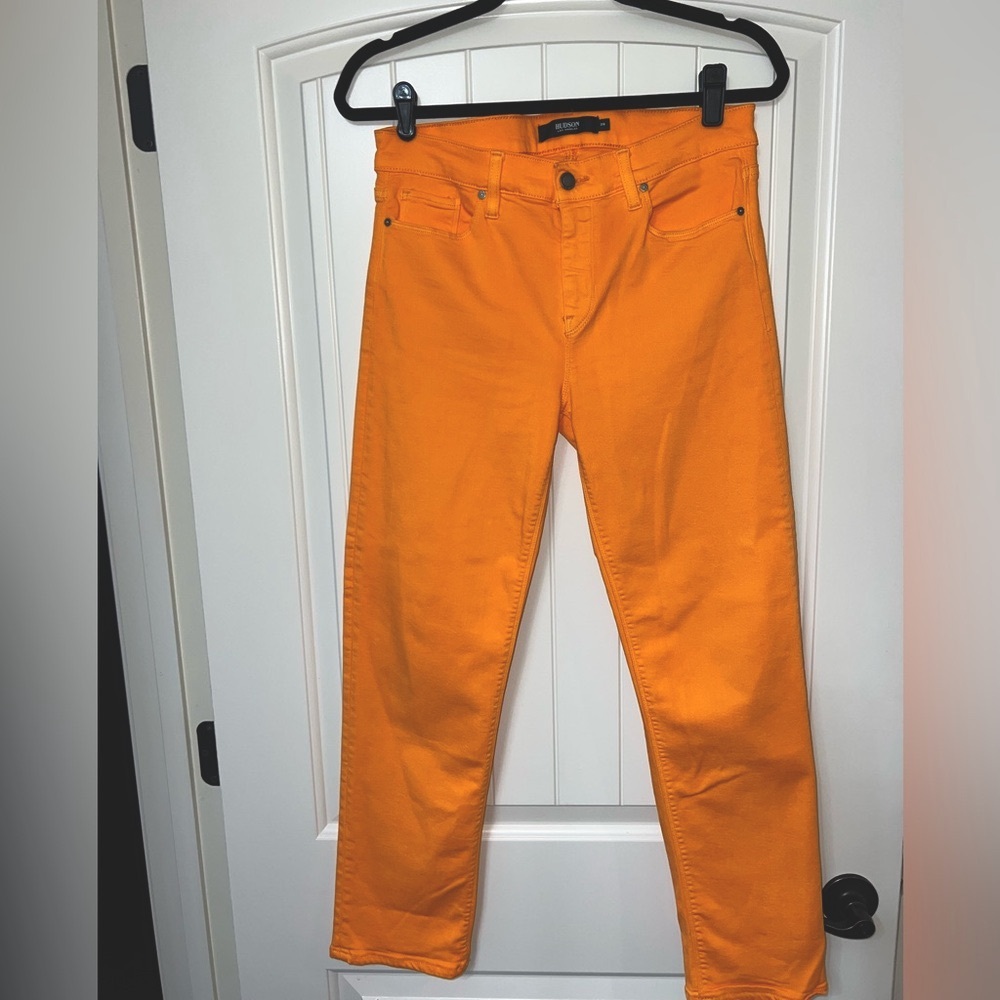 HUDSON NICO Cigarette Jeans midrise,straight jeans in 🔶 Orange🔶. Size, 28